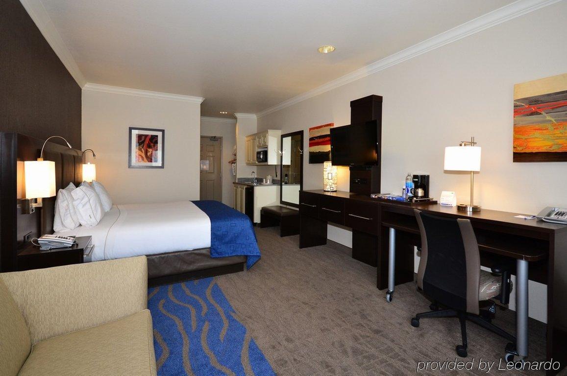 Holiday Inn Express & Suites Santa Clara By Ihg Quarto foto